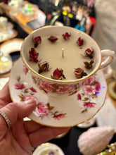 Load image into Gallery viewer, Vintage Teacup Soy Candle