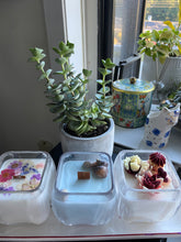 Load image into Gallery viewer, Beautiful 16 Oz Candle