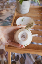 Load image into Gallery viewer, Vintage White Bluebells Candle