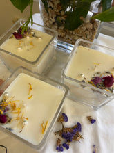 Load image into Gallery viewer, The Perfect Square 8 Oz Candle