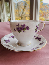 Load image into Gallery viewer, Purple Floral Vintage Teacup
