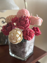 Load image into Gallery viewer, Soy Wax Candle Bouquet
